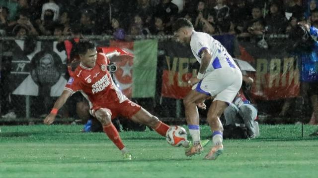 Semen Padang Vs Persib