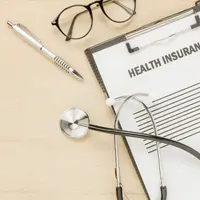 Ilustrasi Formulir Asuransi Kesehatan (freepik/osaba)