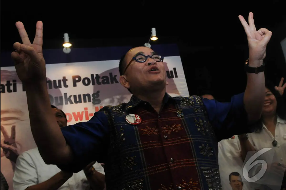 Ruhut Sitompul Berbalik Dukung Jokowi