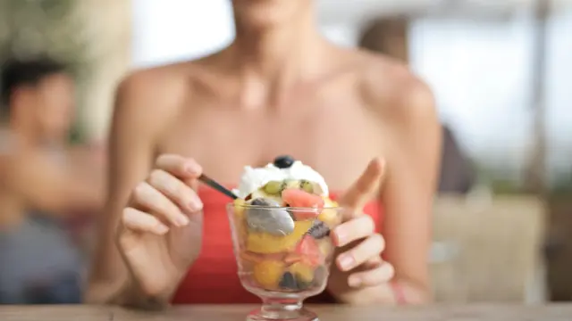 Pakar Ungkap 4 Kebiasaan Makan yang Harus Dihindari agar Awet Muda di Usia 40 Tahun