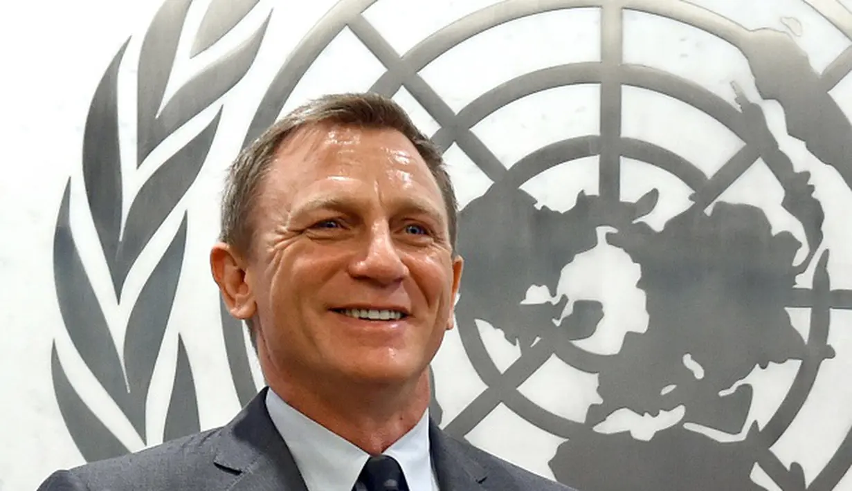Seperti diberitakan sebelumnya, Daniel Craig menyatakan ingin melupakan peran James Bond karena ingin kebebasan lebih dalam memerankan Bond. (AFP/Bintang.com)