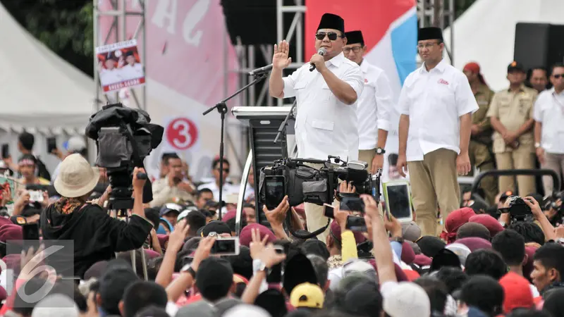 Bakar Semangat Pendukung, Prabowo Hadiri Kampanye Akbar Anies-Sandi