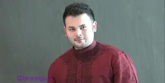 Lama tak terdengar dalam musik dan film, Anak Rhoma Irama ini sedang sibuk dalam kegiatan sosial.