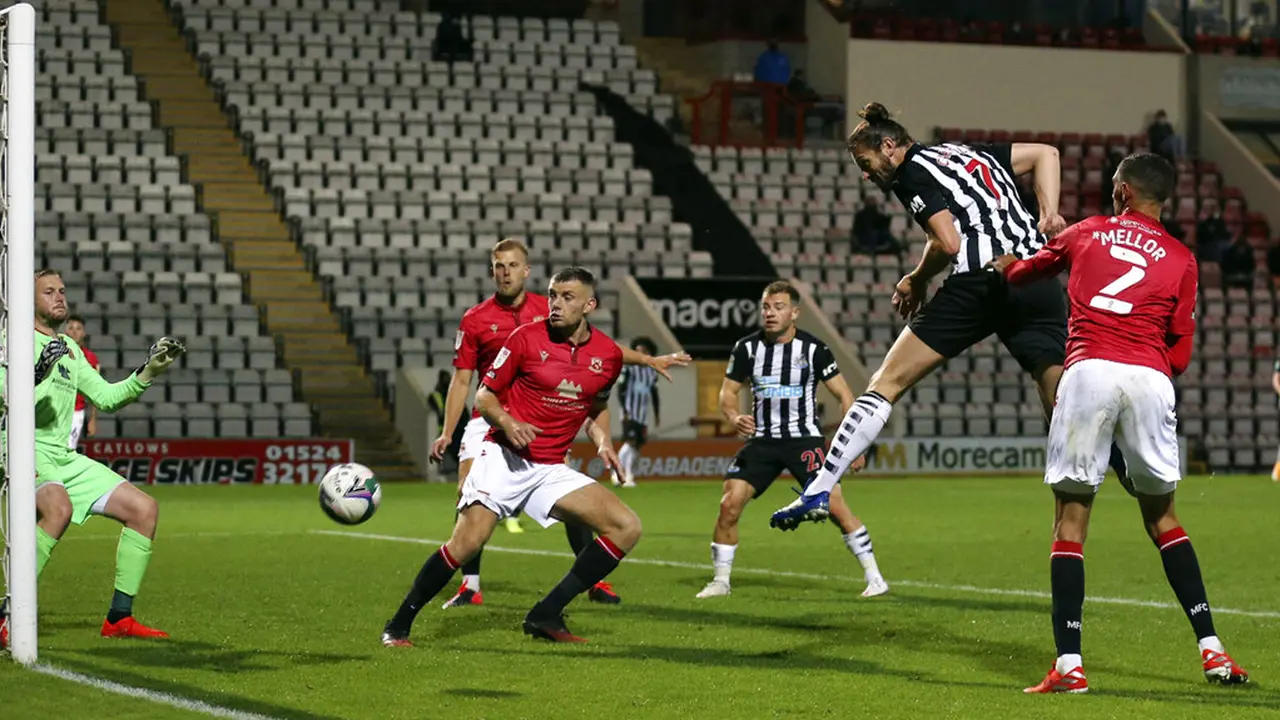 FOTO: Newcastle United Pesta Gol di Kandang Morecambe