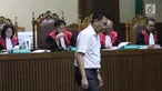 Terdakwa dugaan suap pengadaan satelit monitoring Bakamla, Fayakhun Andriadi saat menjalani sidang lanjutan di Pengadilan Tipikor, Jakarta, Rabu (7/11). Sidang mendengar nota pembelaan terdakwa. (Liputan6.com/Helmi Fithriansyah)