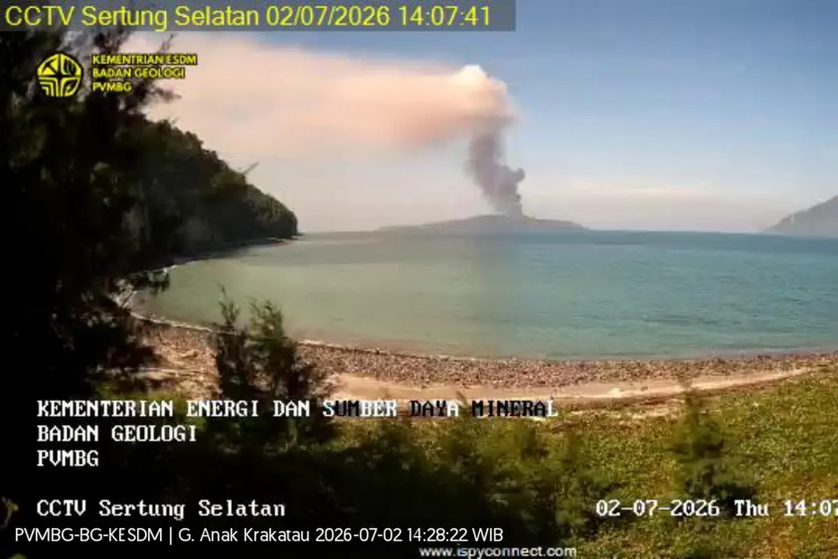 Gunung Anak Krakatau Naik Status Jadi Siaga.