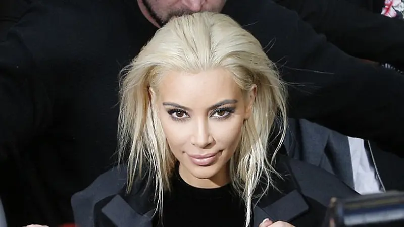 Rambut Baru Kim Kardashian Kembali Bikin Heboh Masyarakat!