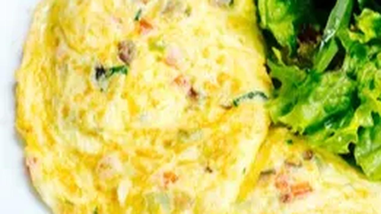 Dengan memahami berbagai teknik memasak telur dan tingkat kematangannya, Anda dapat menyesuaikan cara memasak sesuai dengan preferensi pribadi.