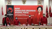 Sekjen PDIP Hasto Kristiyanto Saat  Rapat Konsolidasi Organisasi Internal Pemenangan Pilkada Kota Surabaya dan Kabupaten Pacitan. (Foto: Dokumentasi PDIP).