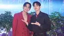 Song Kang dan Mingyu Seventeen diketahui bertemu saat keduanya menjadi tamu undangan dalam acara merek perhiasan mewah, Cartier. Dua artis Korea ini masih menunjukkan keakraban setelah sama-sama menjadi MC acara musik 'Inkigayo' pada 2018 lalu bersama dengan Jung Chae Yeon. (Liputan6.com/IG/@min9yu_k)