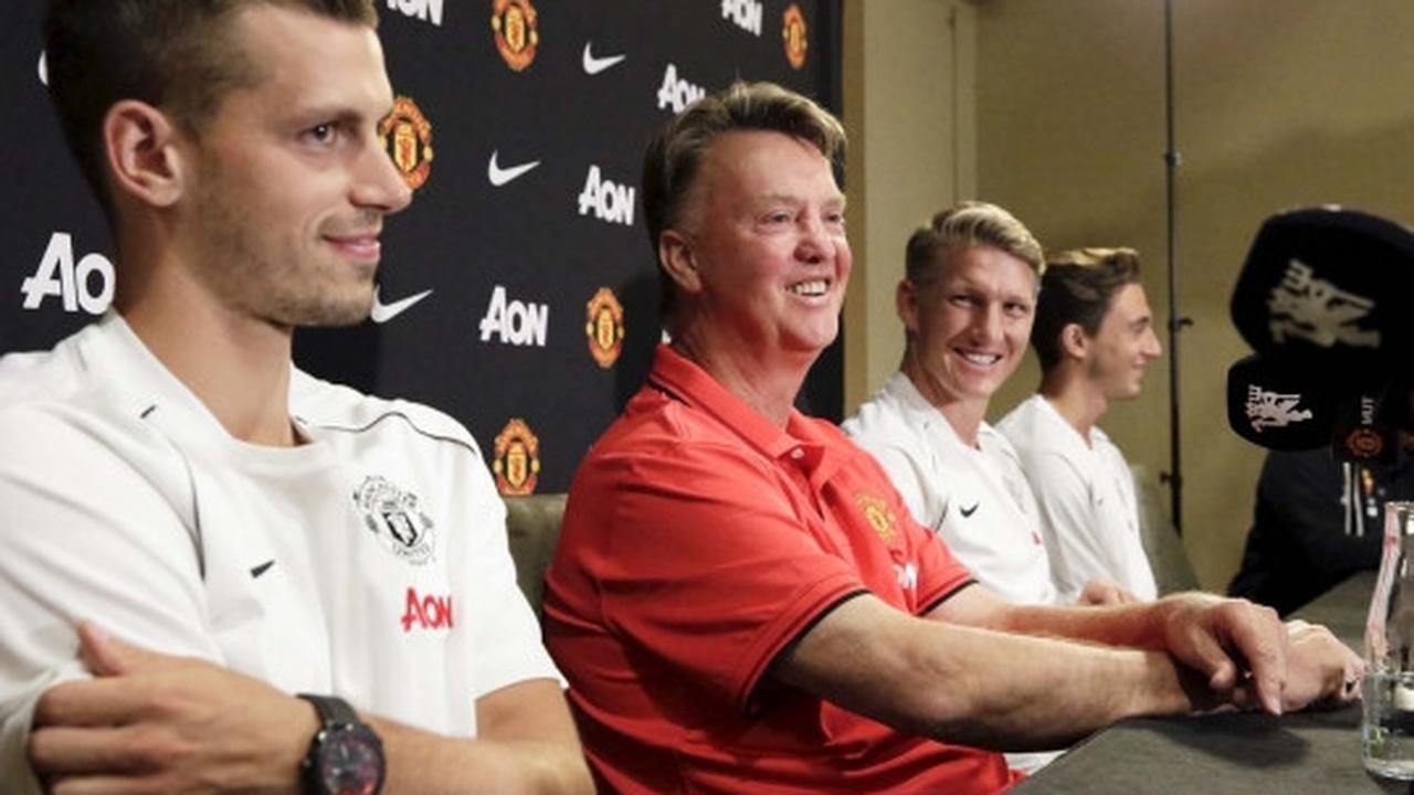 Manchester United perkenalkan gelandang baru Bastian Schweinsteiger