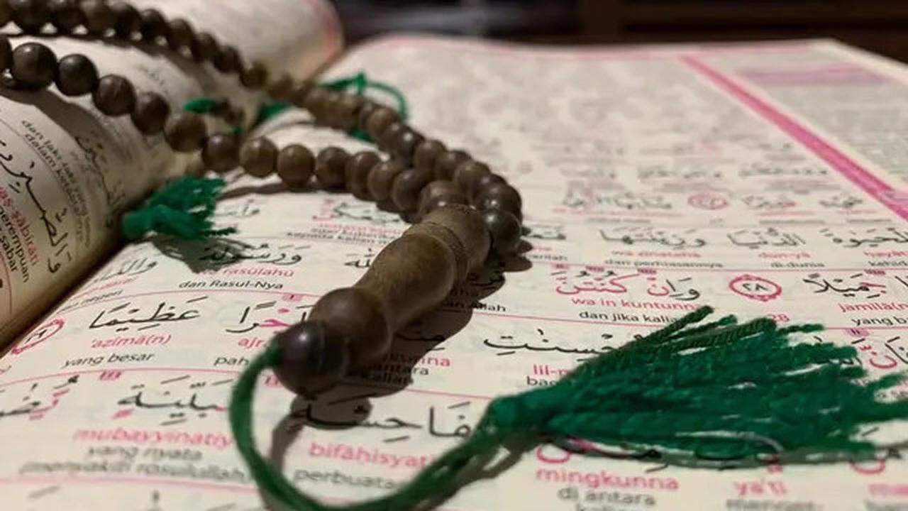 Apakah Dzikir Bilangannya Harus Banyak? Simak Penjelasan UAH