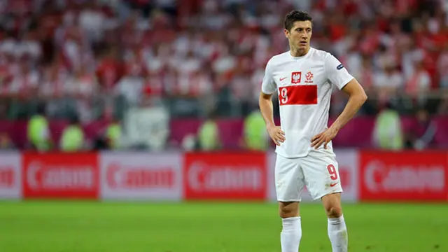 lewandowski-poland-131120c.jpg