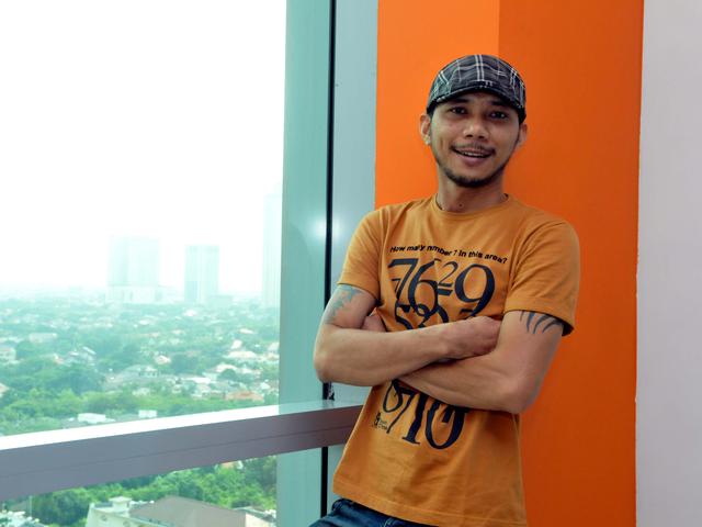 Sakit Hati Dipecat Norman Kamaru Bikin Tato Di Lengan Showbiz Liputan6 Com