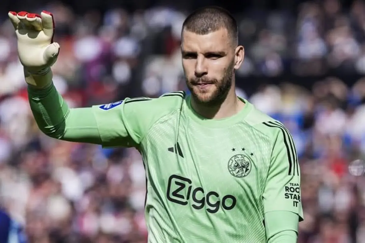 Maarten Paes - Ajax Amsterdam