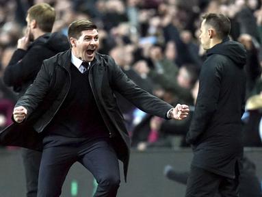 Steven Gerrard berhasil meraih kemenangan pada laga debutnya di laga pekan ke-12 Liga Inggris musim 2021/2022. Gerrard resmi ditunjuk sebagai manajer baru Aston Villa menggantikan Dean Smith. (PA via AP/Nick Potts)