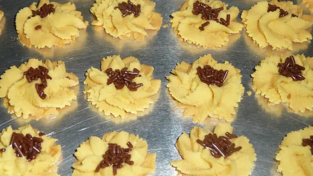 20150711-5 Kue Kering yang Selalu Ada Saat Lebaran 5