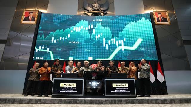 Seremoni penerbitan waran terstruktur dari PT Maybank Sekuritas Indonesia, Senin (13/2/2023). (Foto: BEI)