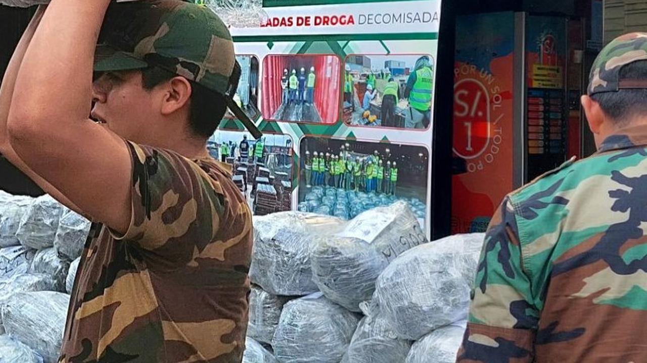 FOTO: Penampakan 7,2 Ton Narkotika Jenis Kokain yang Akan Dikirim ke Belgia Berhasil Diamankan Peru
