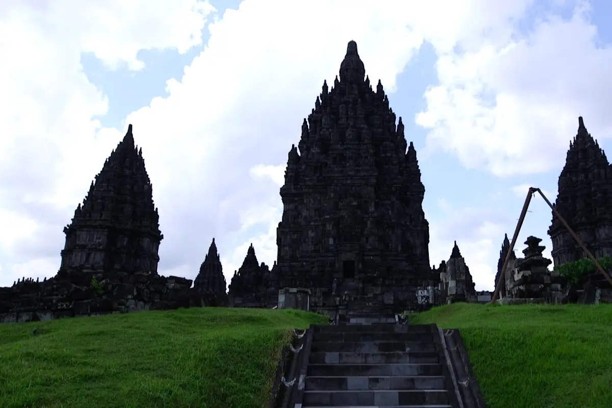 Candi Siwa, Candi Wishnu, dan Brahma