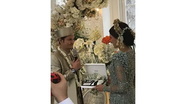 6 Momen Pernikahan Syamsir Alam dan Bunga Jelitha, Beri Maskawin 25 Gram Emas