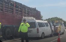 Kronologi Minibus Rombongan Suporter Sleman Kecelakaan di Tol Madiun