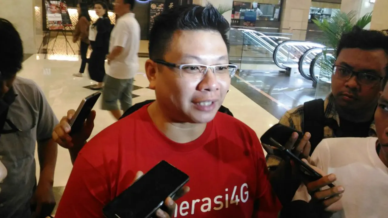 Derrick Surya, VP Brand and Marketing Communication PT Smartfren Telecom