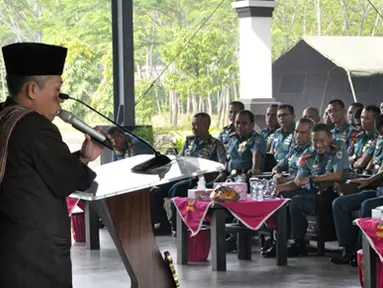 Citizen6, Surabaya: KH.Drs.Solichin Yusuf berkesempatan untuk memberikan tausiah dalam kesempatan tersebut. (Pengirim; Budi Abdillah)