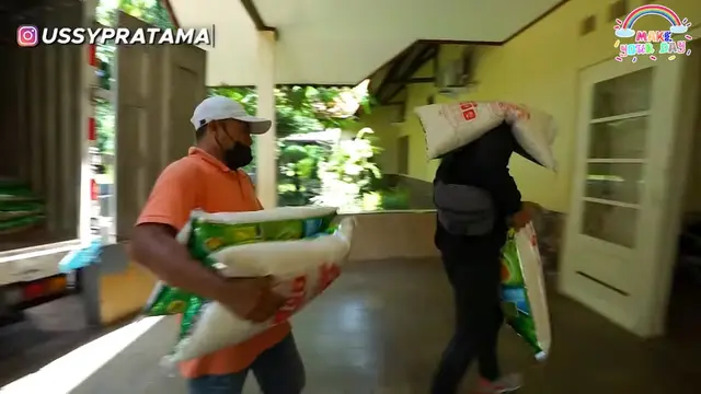 [Fimela] Ussy Sulistiawaty