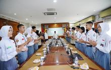 Pelajar Kota Tangerang Targetkan Kibarkan Bendera Pusaka di Istana Merdeka: Wali Kota Beri Motivasi Paskibraka