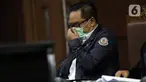 Terdakwa kasus dugaan suap penghapusan red notice atas nama Djoko S Tjandra, Brigjen (Pol) Prasetijo Utomo saat menjalani sidang lanjutan di Pengadilan Tipikor Jakarta, Senin (7/12/2020). Sidang menyimak keterangan saksi-saksi. (Liputan6.comHelmi Fithriansyah)