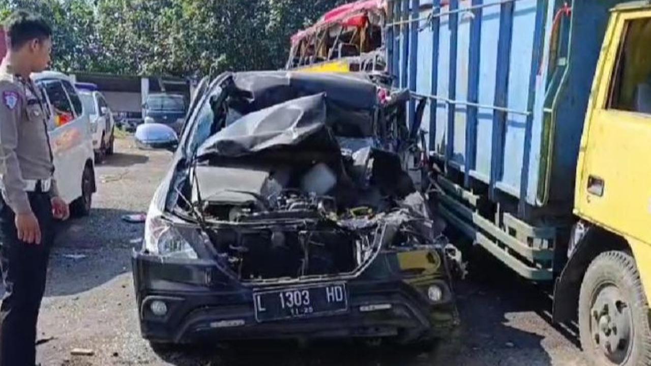 Kecelakaan Maut di Tol Jombang-Mojokerto, Tiga Orang Meninggal Dunia