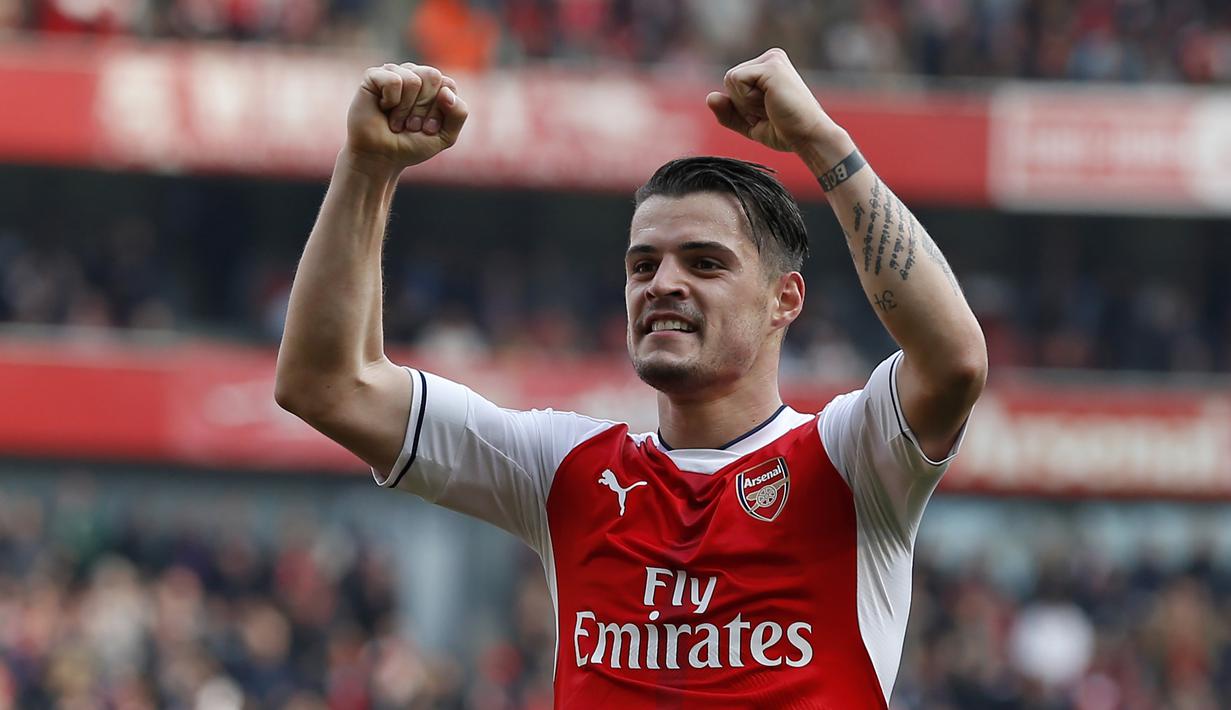 Urutan ketiga pemain termahal Arsenal adalah pemain asal Swis, Granit Xhaka. Xhaka dibeli Arsenal dari Borussia Mönchengladbach pada 25 Mei 2016 dengan nilai transfer sebesar kurang lebih 45 juta pounds. (AFP/IKIMAGES /Ian Kington)