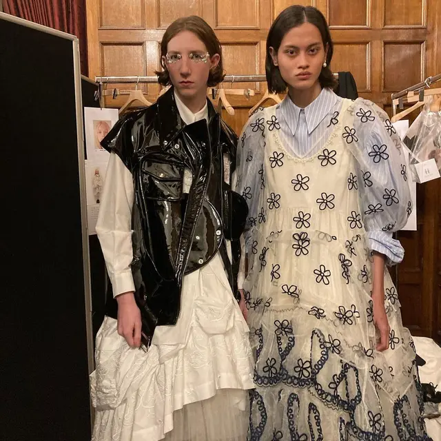Model Asal Surabaya Rizal Rama Kembali Melenggang untuk Sejumlah Brand di London Fashion Week 2022