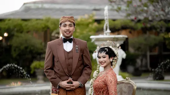 Pesona Ningrat Tunku Aishah Johara di Malam Resepsi Mangkunegaran, Anggun dengan Batik Warisan Sang Ibu
