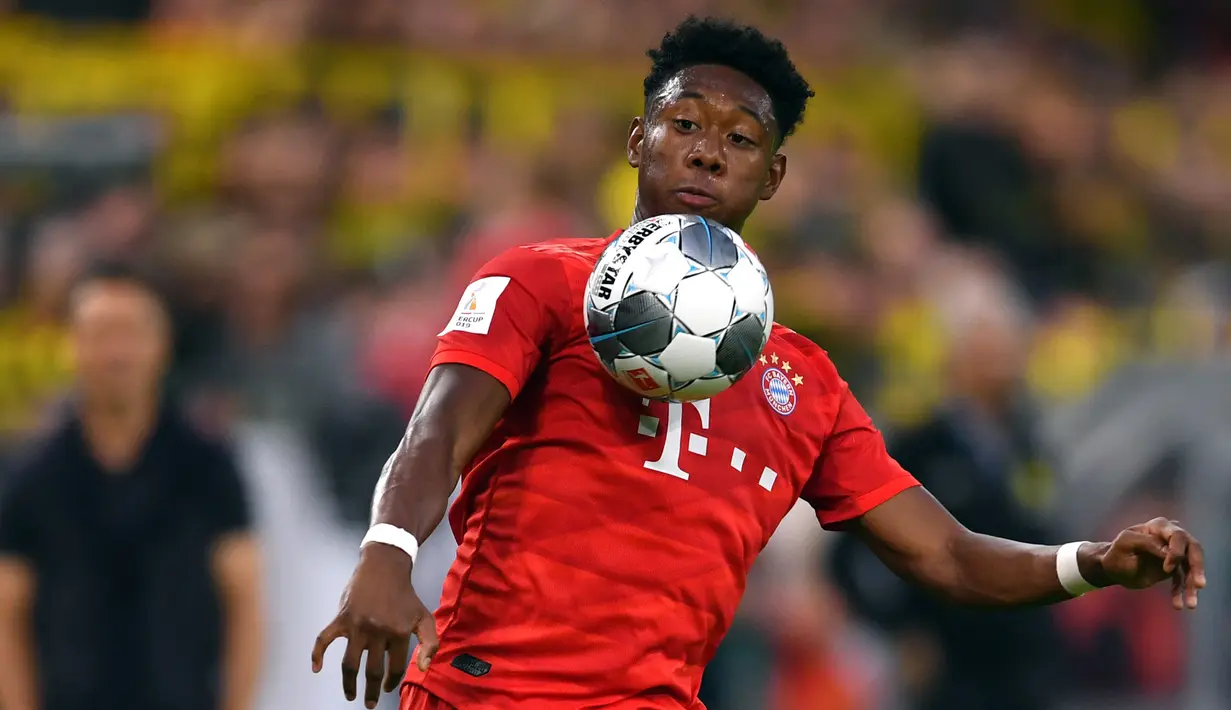 1. David Alaba (Bayern Munchen) - David Alaba salah satu pemain terbaik yang dimiliki Bayern Munchen pada kompetisi liga Jerman saat ini. Pemain berusia 28 tahun ini mampu bermain sebagai bek tengah, bek kiri dan juga gelandang bertahan. (AFP/Marius Becker/dpa)