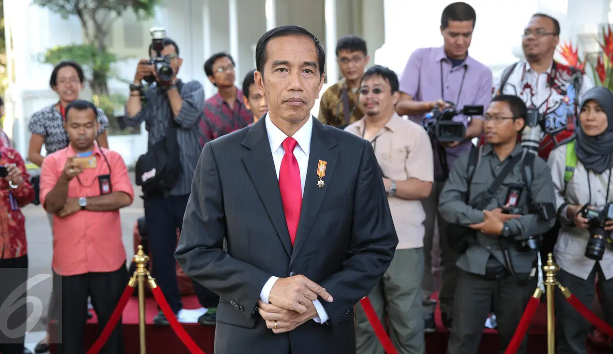 Presiden Jokowi saat bertemu Presiden Mesir Abdel Fattah Al Sisi di Istana Merdeka, Jakarta, Jumat (4/9/2015). Kunjungan Al Sisi untuk mengadakan kerjasama ekonomi dengan Indonesia. (Liputan6.com/Faizal Fanani)
