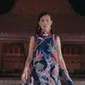 Patricia Gouw mengenakan cheongsam dress dengan rok ruffle A-Line yang cantik [@patgouw]