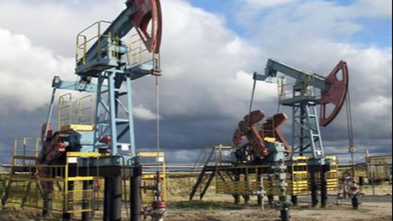 Faktor kedua yang sangat berpengaruh yakni lifting dari minyak dan gas.