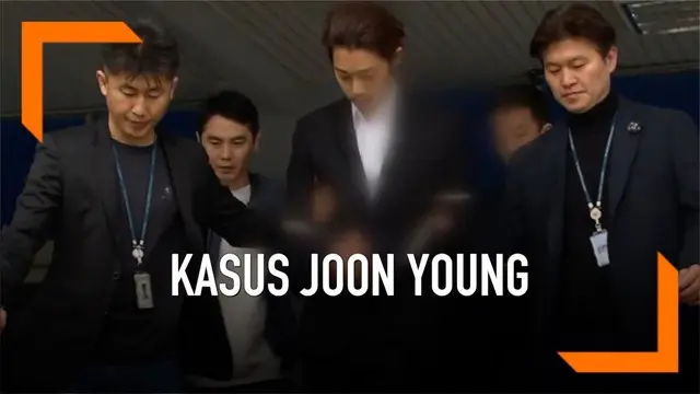 Kasus Jung Joon Young terus disorot. Joon Young yang ditahan di kantor polisi kini dihadapkan ke kejaksaan untuk menjalani proses dakwaan.