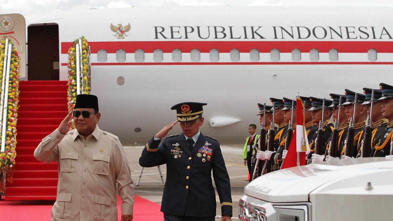 FOTO: Presiden Prabowo Tiba di Cebu untuk Hadiri KTT ASEAN