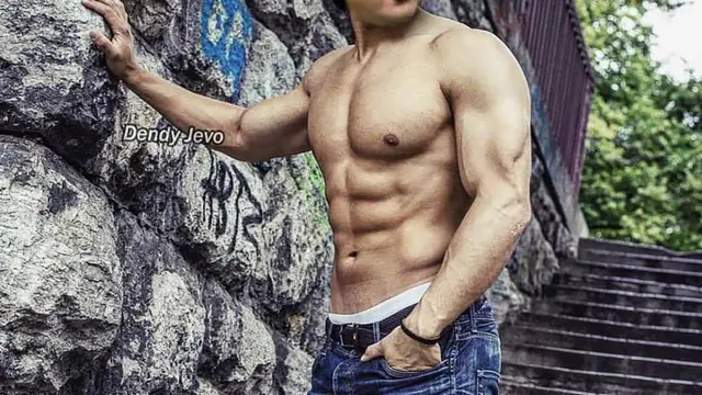 Editan Foto 6 Seleb Punya Lengan Berotot Ini Bikin Tepuk Jidat