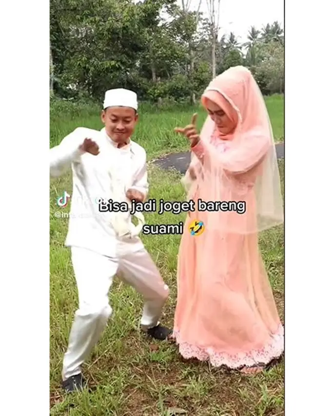 Wanita Ini Cosplay Jadi Ibu Mertua Selingkuh dengan Menantu, 6 Potretnya Mirip Banget