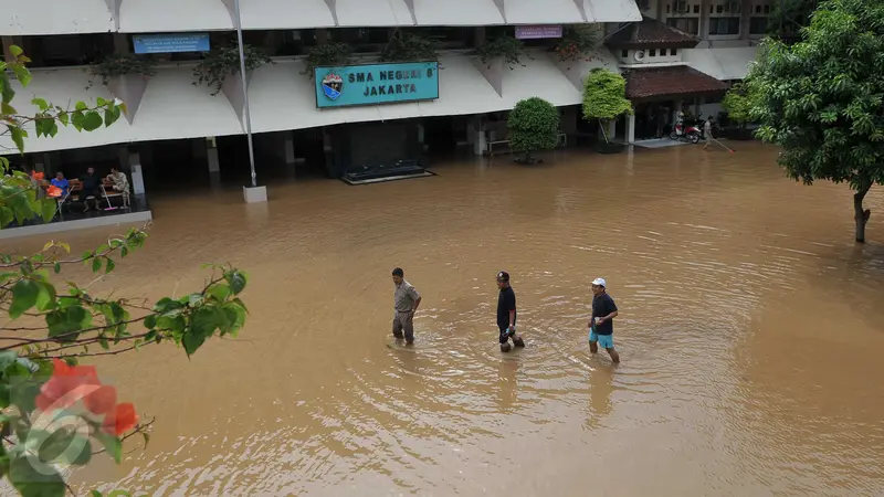 20160308- Tebet Terendam Banjir-Jakarta- Gempur M Surya