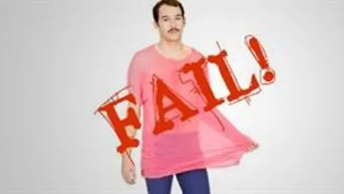 Nggak Mau Terlihat Maksa? Hindari 2 Gaya Berpakaian Ini