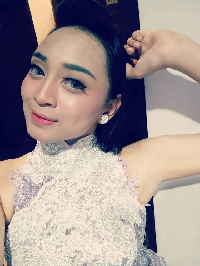 Jadi Pegawai Bank, Ini 6 Potret Terbaru Intan D'Academy 2