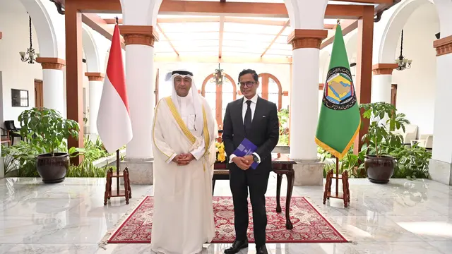 Wakil Menteri Luar Negeri RI, Pahala Nugraha Mansury, menerima kunjungan Sekretaris Jenderal Gulf Cooperation Council (GCC), Jasem Mohamed A.A. Albudaiwi, di kantor Kementerian Luar Negeri, Jakarta, Rabu (31/7/2024). (Dok. Kemlu RI)