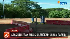Tarifnya cukup murah, hitungannya bukan per jam tapi per sekali parkir. Anda hanya perlu membayar Rp 5.000 untuk parkir mobil dan Rp 2.000 untuk parkir motor.