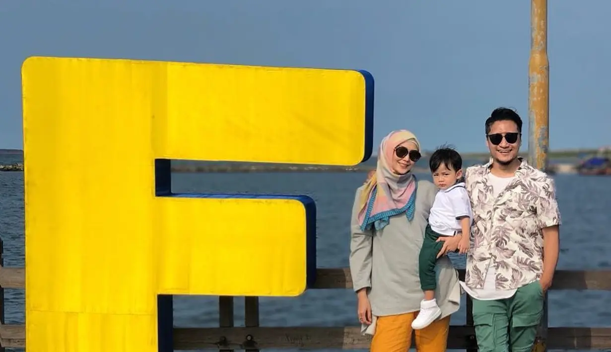 Arie Untung dan Fenita Arie