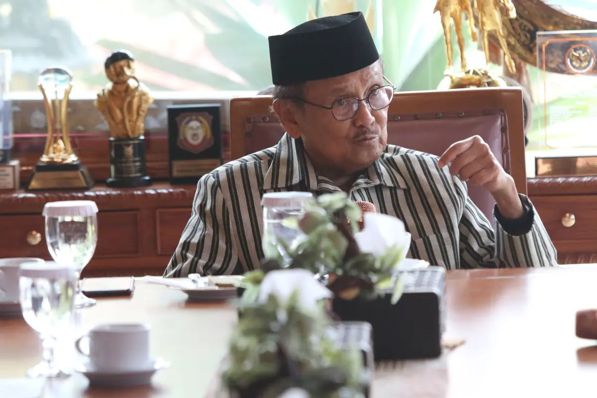 BJ Habibie Terima Kunjungan Tokoh Gerakan Suluh Kebangsaan